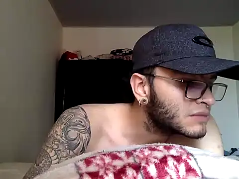 FoxBarck's Live XXX Chat