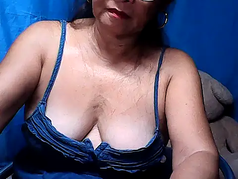Chat +18 de fantazymom65 ao vivo