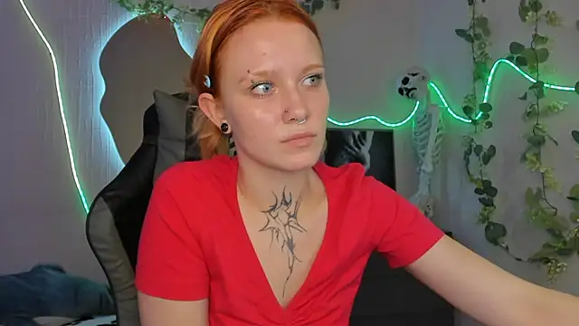 Elastikisss' Live XXX Chat