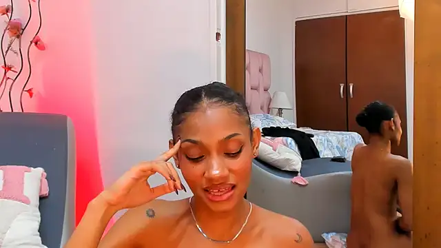 kamii_arias Adlı Modelin Canlı XXX Sohbeti