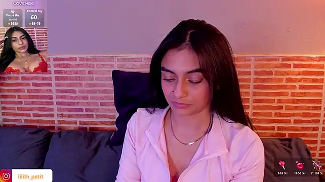 lilith_petit_'s Live XXX Chat