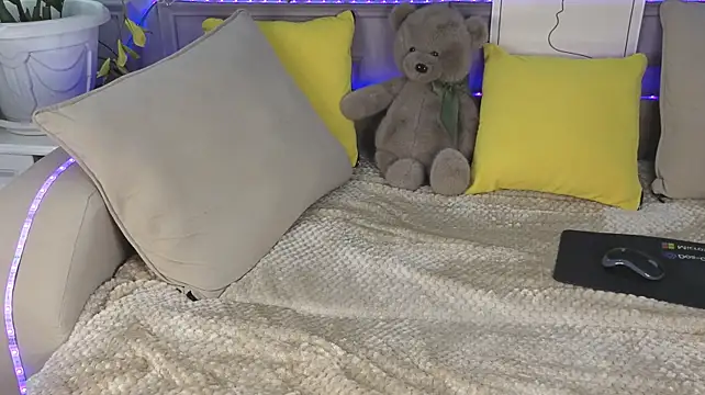 Chat +18 de Yan_Cat ao vivo