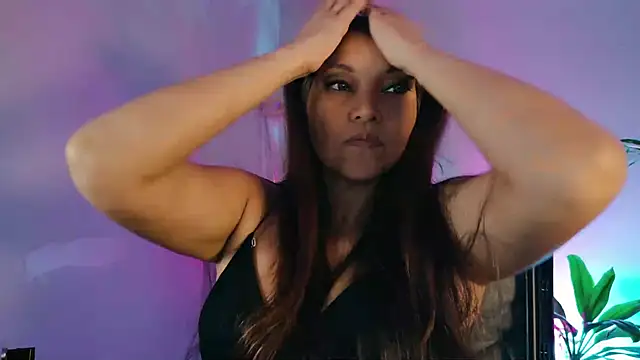 DivineLynn's Live XXX Chat