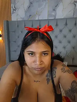 La_indiia Chat XXX in diretta