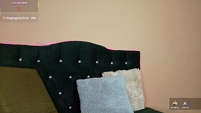Eros_Lux Adlı Modelin Canlı XXX Sohbeti
