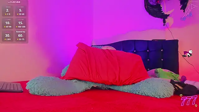 Samanthaa_Hot__ Adlı Modelin Canlı XXX Sohbeti