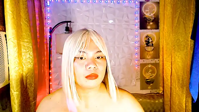 TSbrianaHugeCock's Live XXX Chat