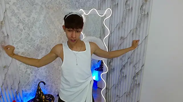OLIIVER_TAY 现场XXX聊天