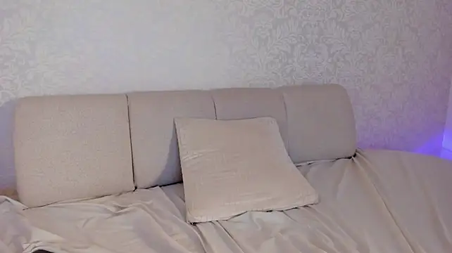 VaioletQueengirl_1's Live XXX Chat