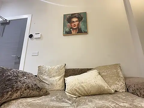 FoxyValentine's Live XXX Chat