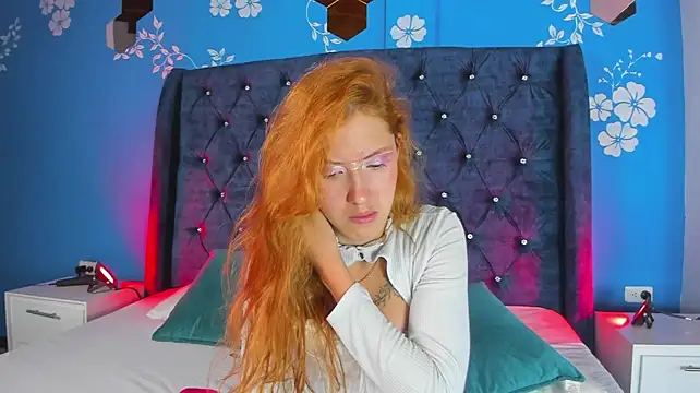 Онлайн чат XXX violetsmith1_