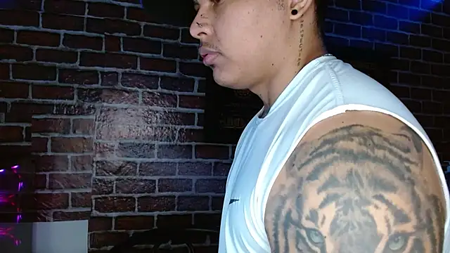 jordan_bigcock_'s Live XXX Chat