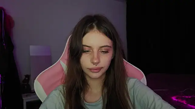 evvaavve Chat XXX in diretta