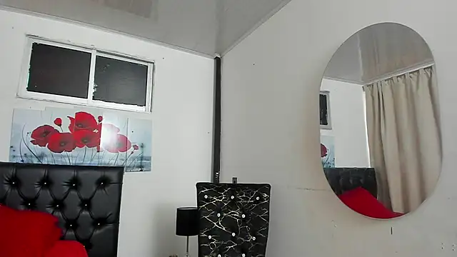 pinky_f00x Adlı Modelin Canlı XXX Sohbeti