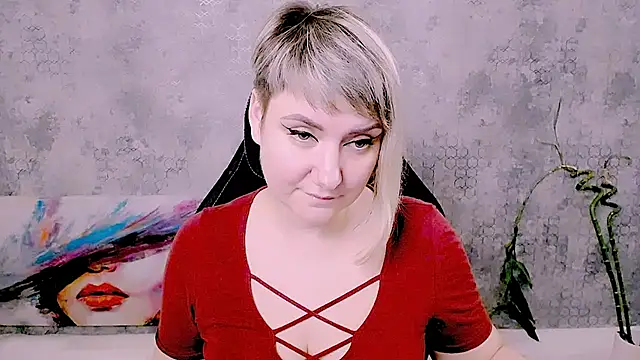 Онлайн чат XXX Djullia
