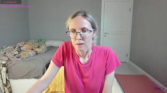 Онлайн чат XXX MollyStory
