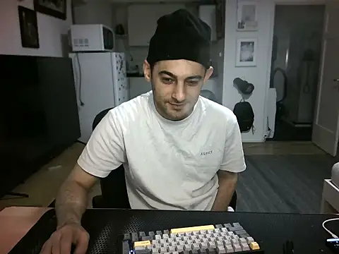 mihaimichael Chat XXX in diretta