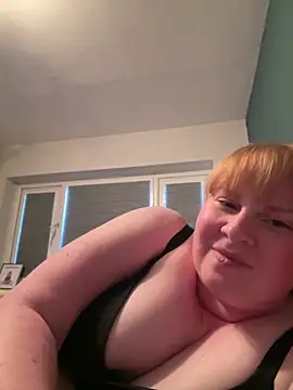 Czat XXX na żywo – Curvy-GingeXX