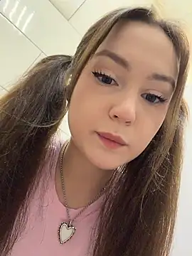 دردشة Peachy_Dream الجنسية المباشرة