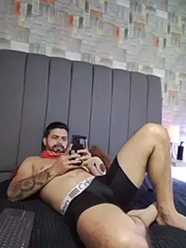 Chat +18 de max_ashley_mds ao vivo