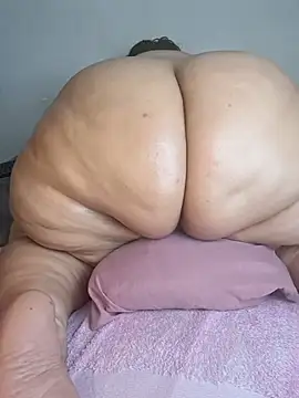 BBW_LATIN_BIGASSS live XXX chat