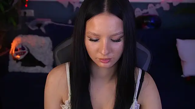 Chat +18 de MissSonyaShy ao vivo