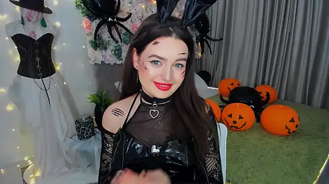 Онлайн чат XXX MiracleCurly