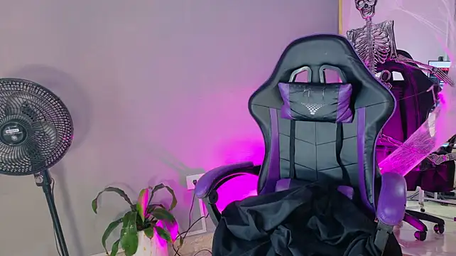 Онлайн чат XXX Juli_prettyeyes