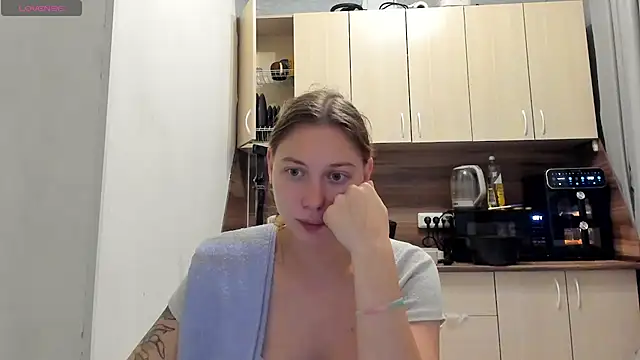Онлайн чат XXX MiyaLissa