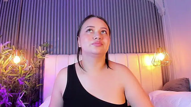 AnaisClark Adlı Modelin Canlı XXX Sohbeti