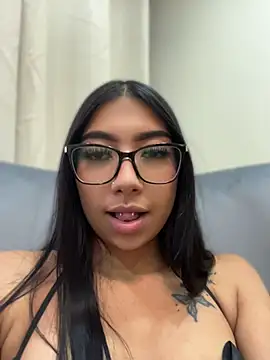 chanell_ec Chat XXX in diretta