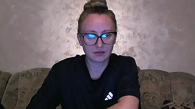 Nataly_Rosy élő XXX-chatje