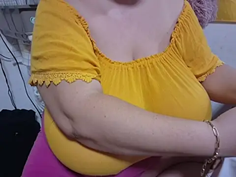 Онлайн чат XXX SilkQueenn