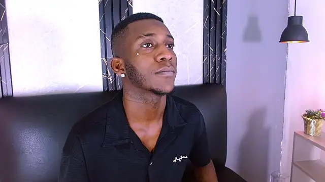 Czat XXX na żywo – Black_Stiven