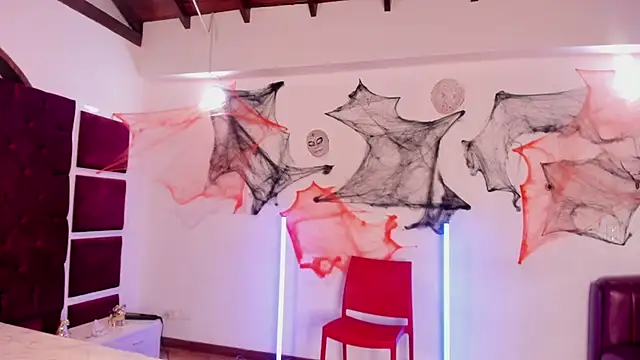 Онлайн чат XXX RossMildrey