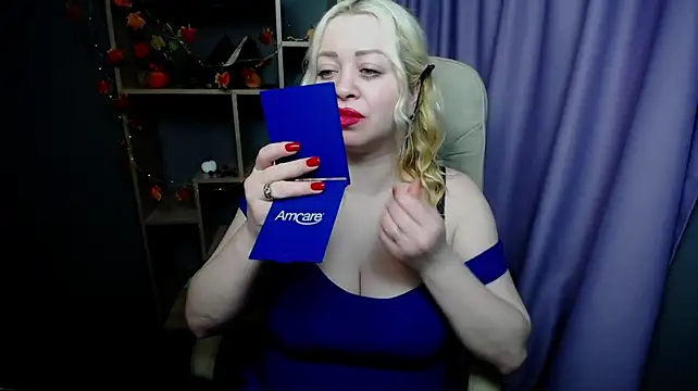 צ'אט XXX בשידור חי של OliviaVerr