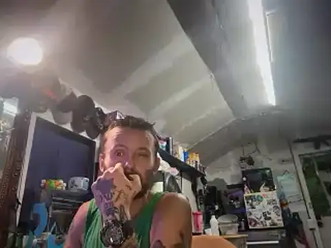 CloudDadddyyy's Webcam Show