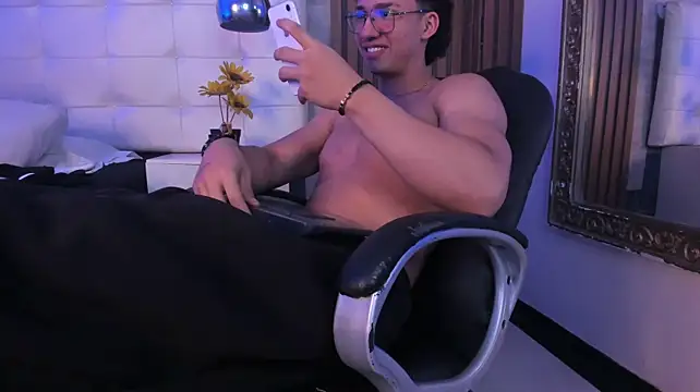 Axxel_Muscle's Live XXX Chat
