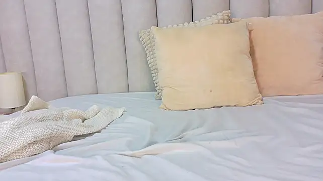 LilithMonroe__ Chat XXX live