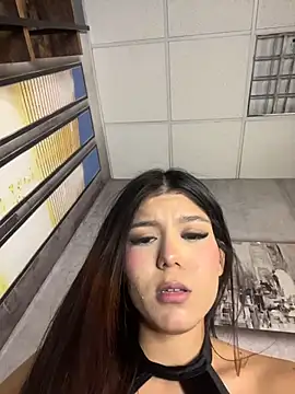 CherrySmirkXXX Adlı Modelin Canlı XXX Sohbeti