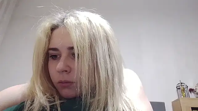 Онлайн чат XXX IsaWhitton