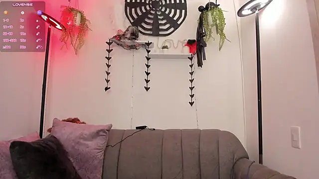 Онлайн чат XXX Mia_lucchi