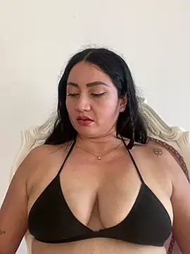 Онлайн чат XXX juliana_diaz