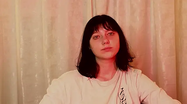 Онлайн чат XXX JeanineCasewell