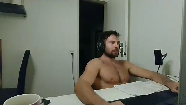 Chat +18 de alpha-hunk ao vivo