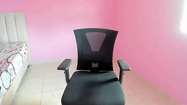 nairobbits live XXX chat