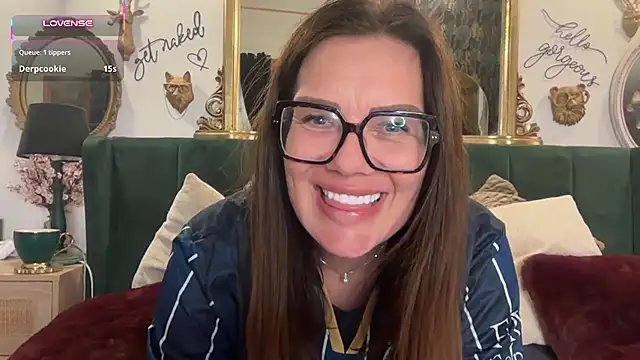 MrsMelia Chat XXX live