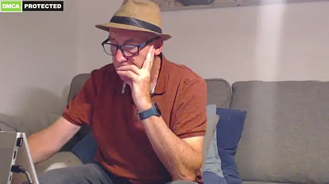 XXX chat uživo modela bluedae1