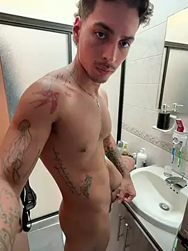 KAIRUIZ Chat XXX in diretta