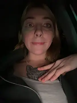 Chatroom XXX en direct de Sunny___Bunny